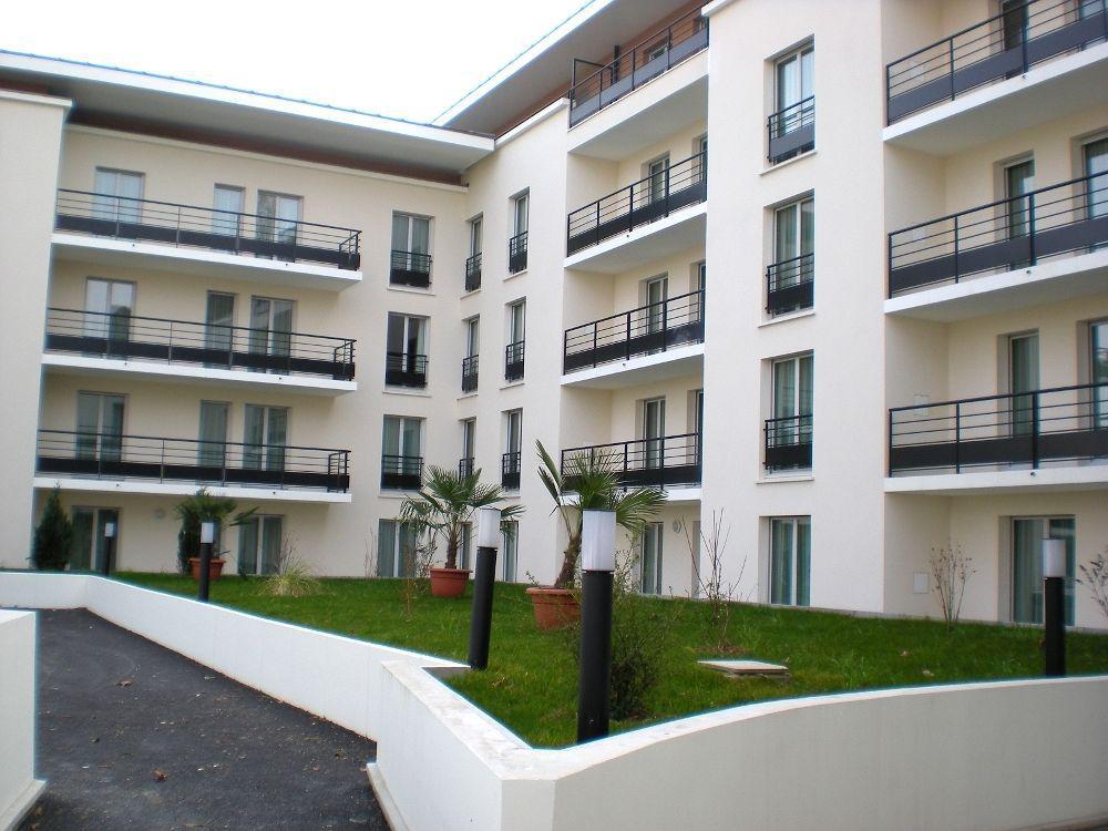 Comfort Suites Le-Port-Marly Paris Ouest Le Port-Marly Exteriör bild