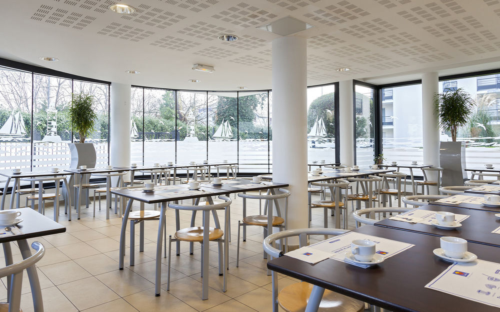 Comfort Suites Le-Port-Marly Paris Ouest Le Port-Marly Exteriör bild