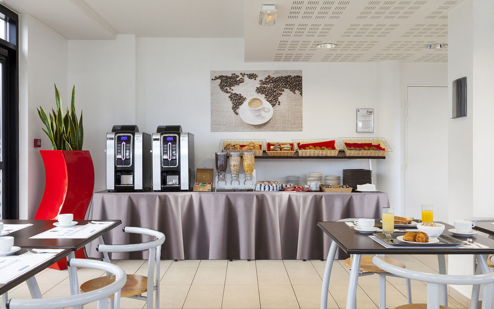 Comfort Suites Le-Port-Marly Paris Ouest Le Port-Marly Exteriör bild
